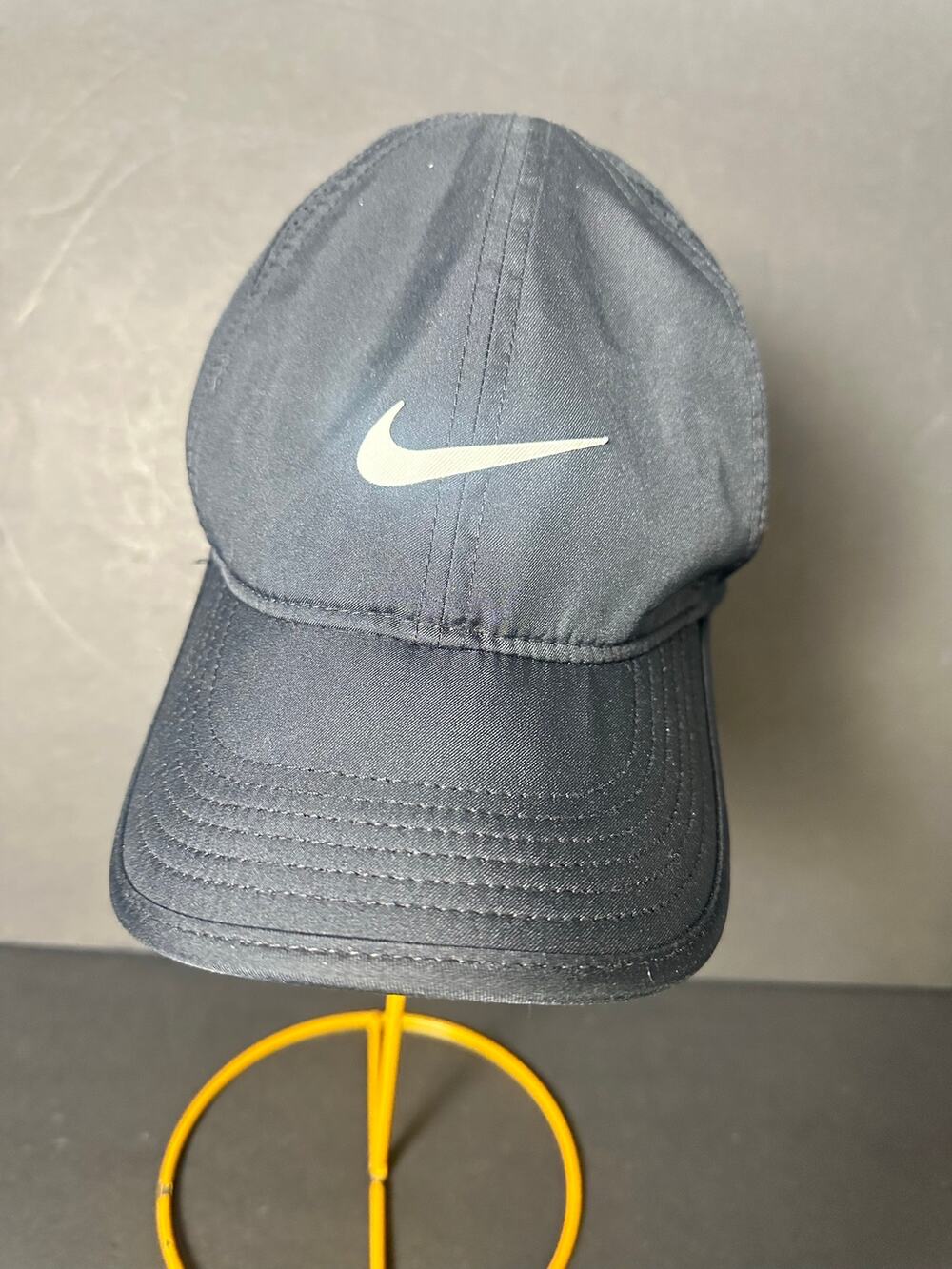 Nike Featherlight Dri Fit Hat Cap Black Swoosh Lightweight Tennis Pickleball